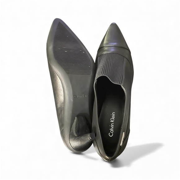 Calvin Klein Greta Elegant Black Women's Heels Booties sz 7 - Picture 6 of 6